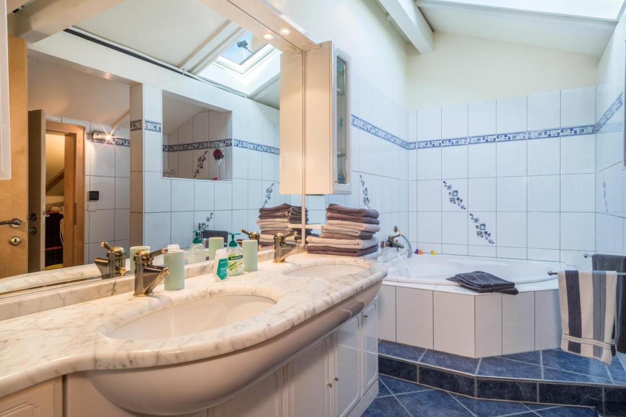 Luxurioeses Penthouse-Appartement Höchst Exteriör bild